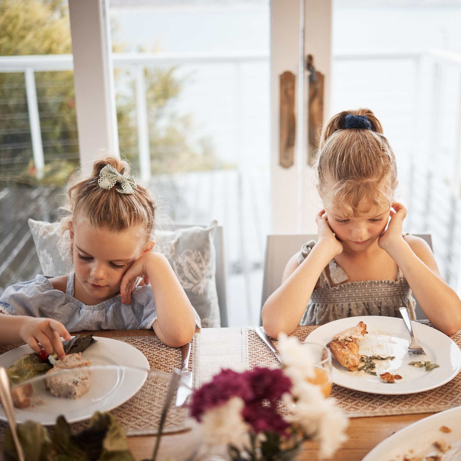 picky eaters at the dinner table